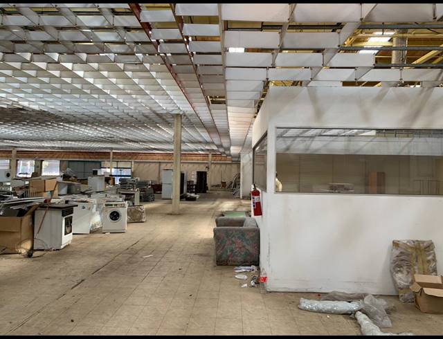10,000M² WAREHOUSE FOR SALE IN BRAKPAN CENTRAL